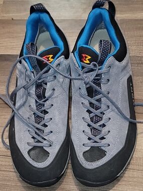 Garmont Dragontail G-Dry Hiking Shoes Waterproof Size 11 Please Lolk At All Pix